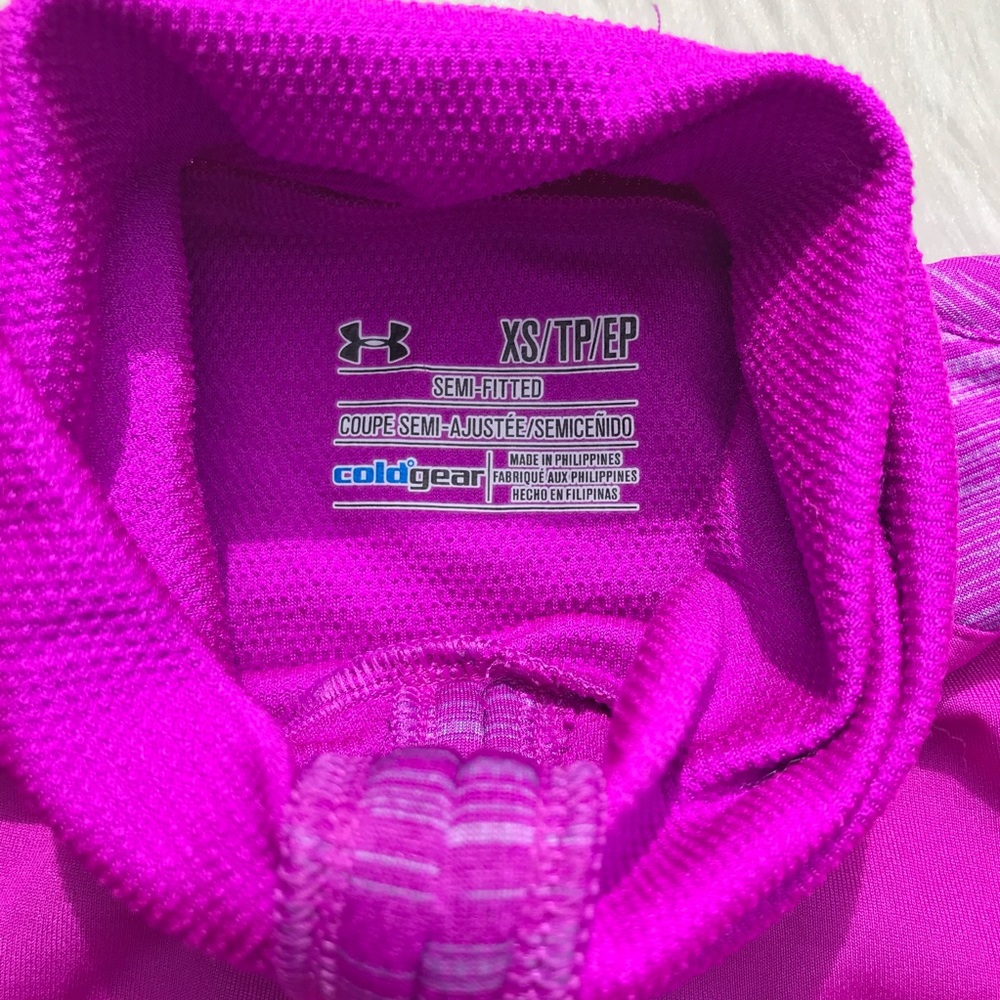 Under Armor Run Wind Turtleneck Top Long Sleeve - image 7